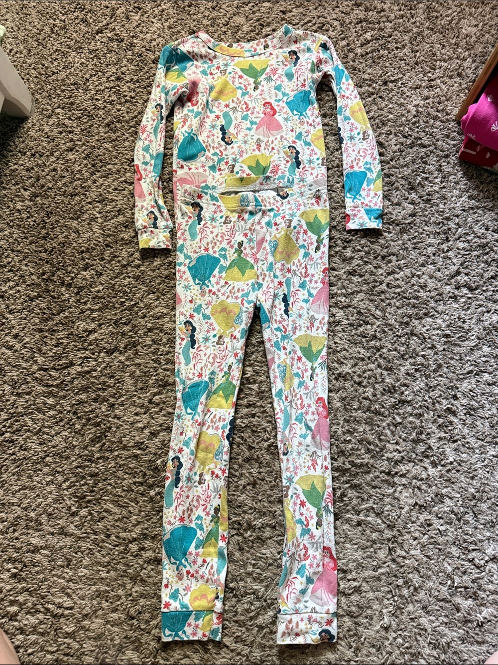 GAP organic cotton Girls White Multicolor Princess Print Pajama Set